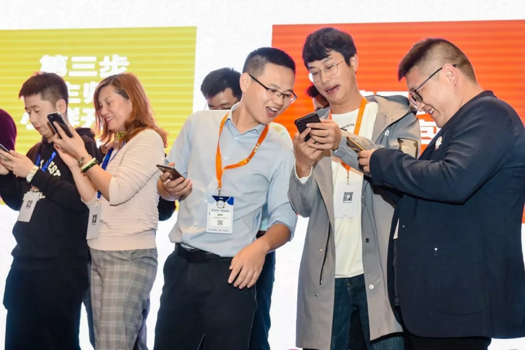 【秉誠信 助發展】秉信包裝祝賀創新論壇圓滿成功! 【秉誠信 助發展】秉信包裝祝賀創新論壇圓滿成功!